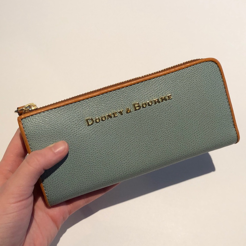 brand new never used Dooney & Bourke wallet